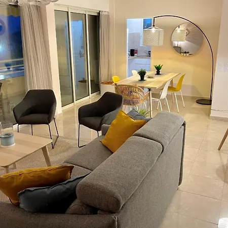 Sublime 89m Front De Mer With 2 Balconies 아파트 라센느쉬르메르